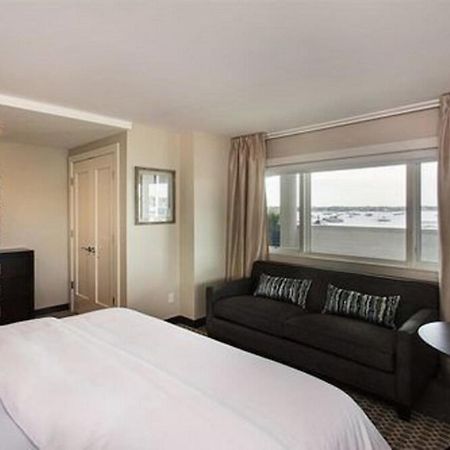 Fathoms Hotel & Marina Port Washington Экстерьер фото