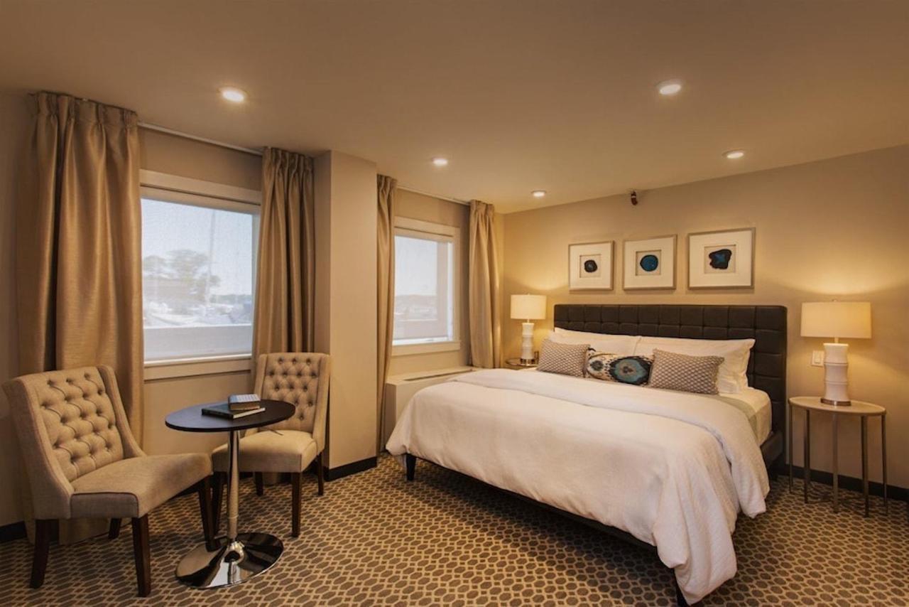 Fathoms Hotel & Marina Port Washington Экстерьер фото