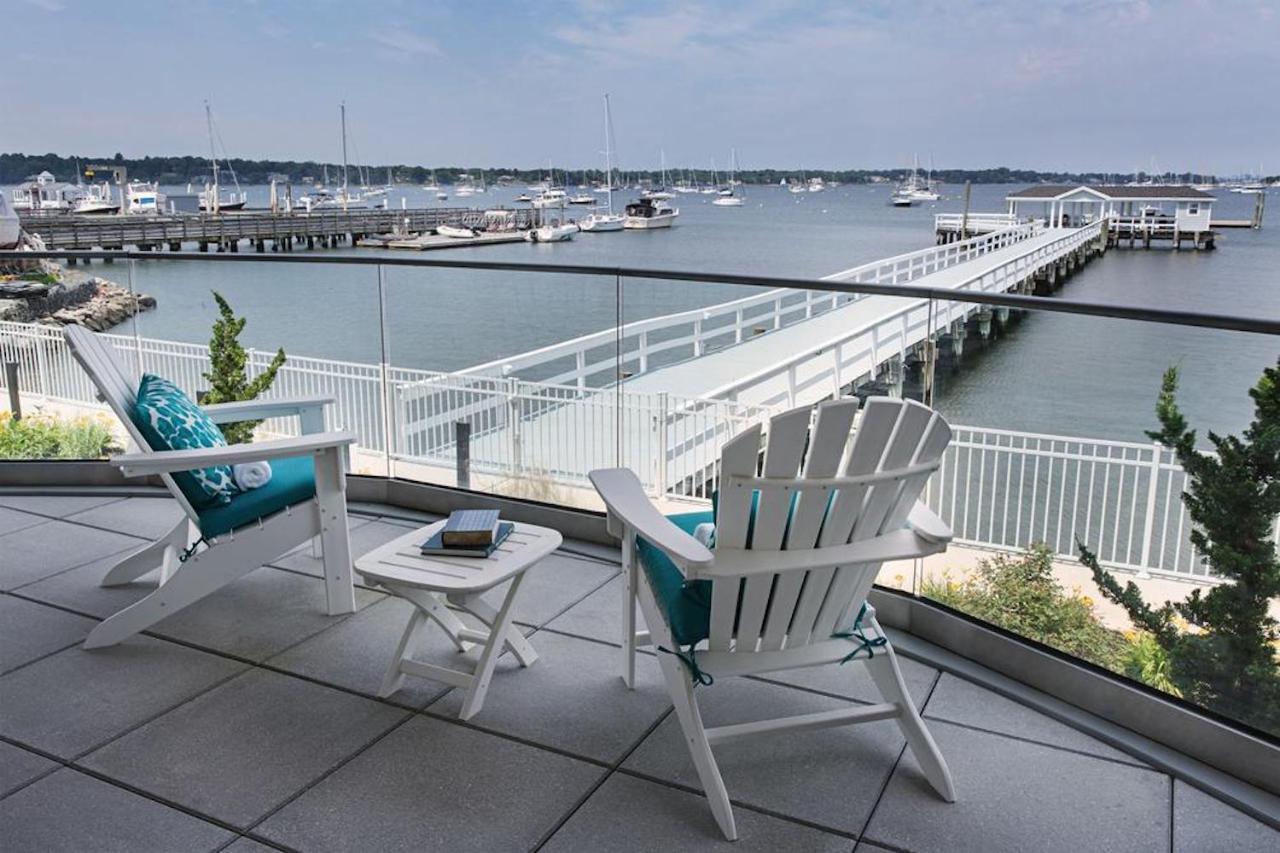 Fathoms Hotel & Marina Port Washington Экстерьер фото